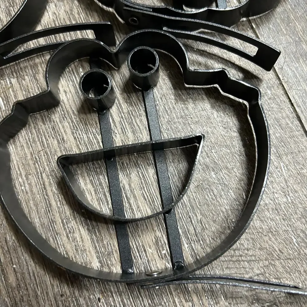 3 Williams Sonoma Sesame Street, Cookie Monster, Elmo, Big Bird Pancake Molds